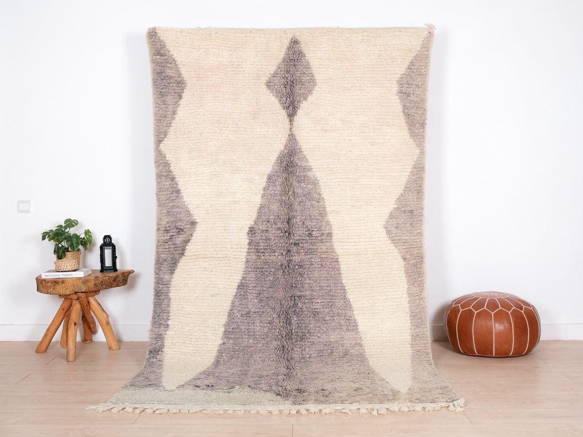 Hand-Knotted Moroccan Diamond Rug – Organic Wool, Charcoal Cream
