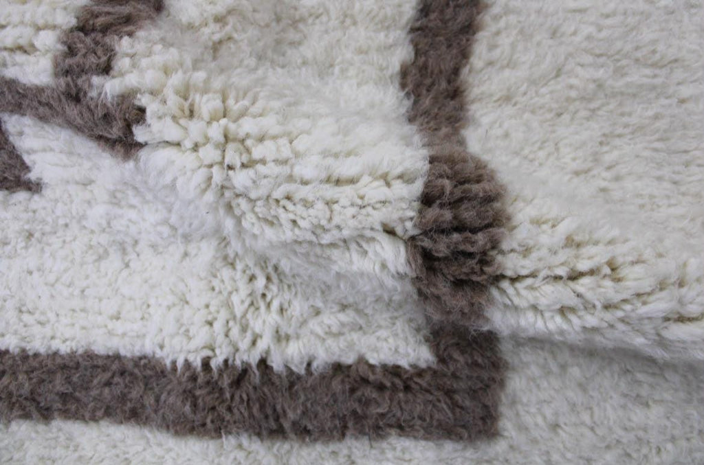 Handwoven Beni Ourain Wool Rug – Authentic Moroccan Berber Rug for Modern Living Room Decor