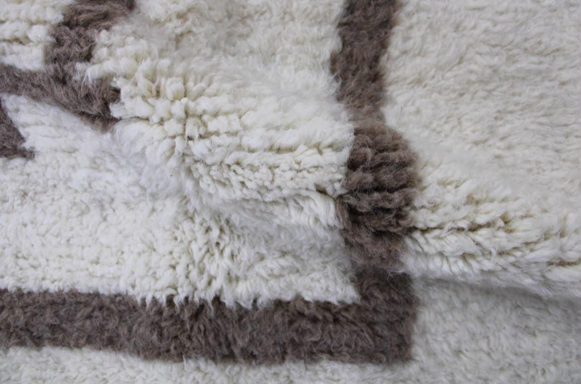 Handwoven Beni Ourain Wool Rug – Authentic Moroccan Berber Rug for Modern Living Room Decor