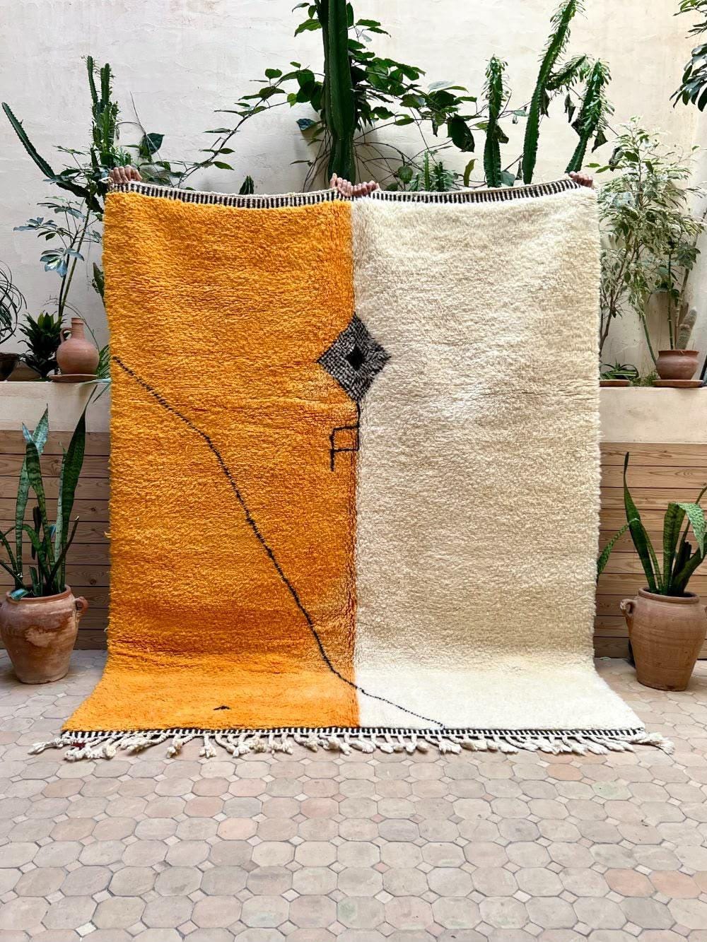 Hand-knotted Moroccan Rug – Orange, Off-White, Tassels, Tribal Decor