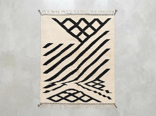 Hand-Knotted Moroccan Geometric Wool Rug – Cream Black Diamond Berber Tasseled Area Carpet