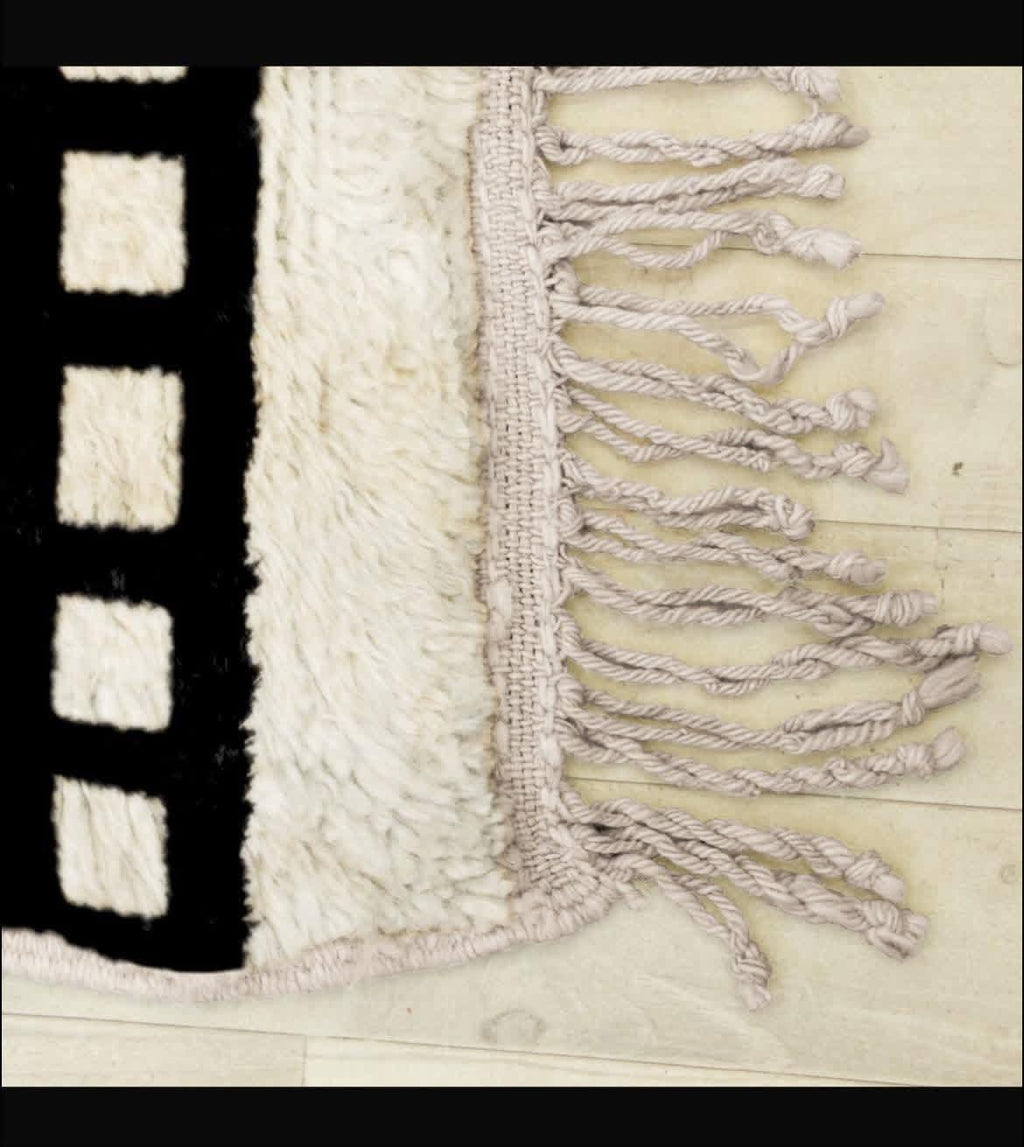 Cream & Black Geometric Wool Rug – Boho Shag Pile