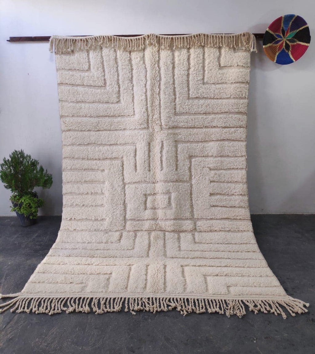 Moroccan Traditional Wool Rug. Hand-Woven Rug ,Tribal Berber DisignAtlas Mountains Decor