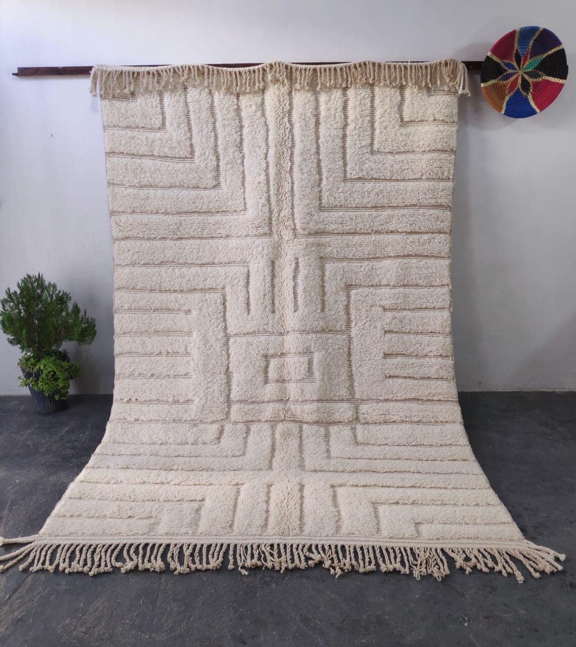 Moroccan Traditional Wool Rug. Hand-Woven Rug ,Tribal Berber DisignAtlas Mountains Decor
