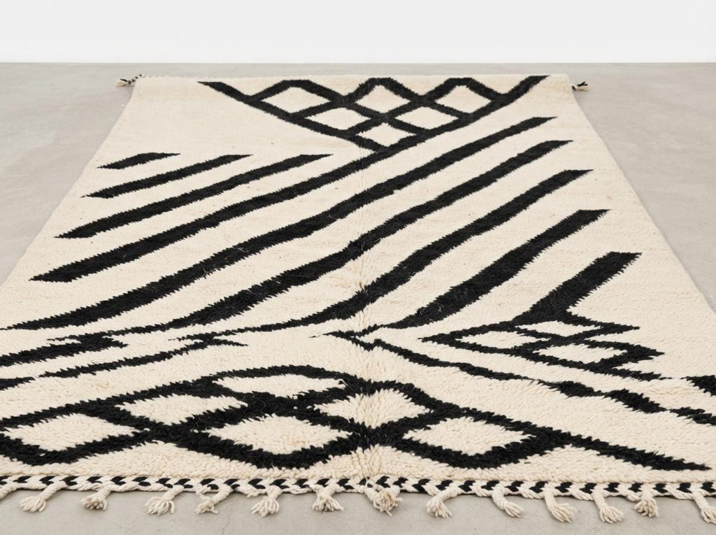 Hand-Knotted Moroccan Geometric Wool Rug – Cream Black Diamond Berber Tasseled Area Carpet