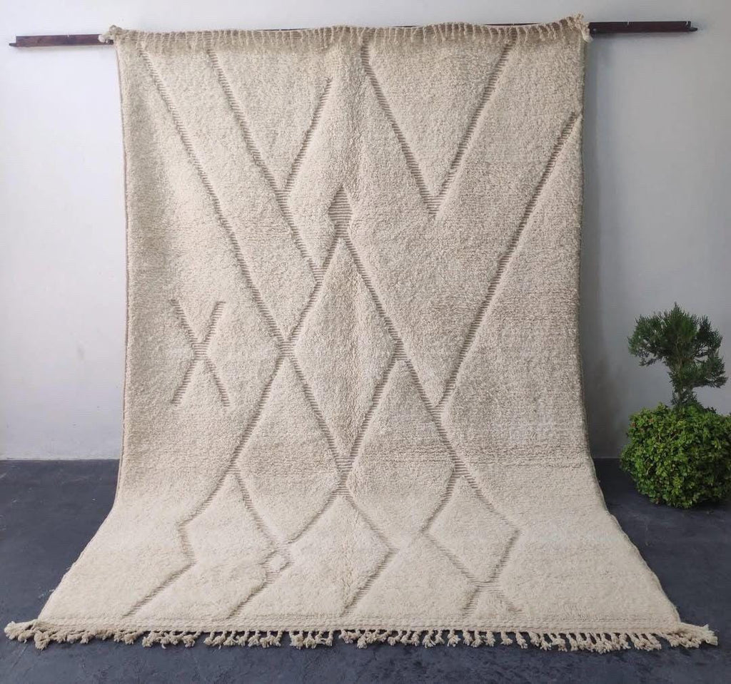 Minimalist Moroccan Berber Rug, Hand-Knotted Cream Wool Carpet, Beni Ourain Style Living Room