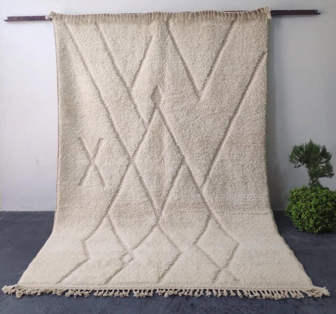 Minimalist Moroccan Berber Rug, Hand-Knotted Cream Wool Carpet, Beni Ourain Style Living Room