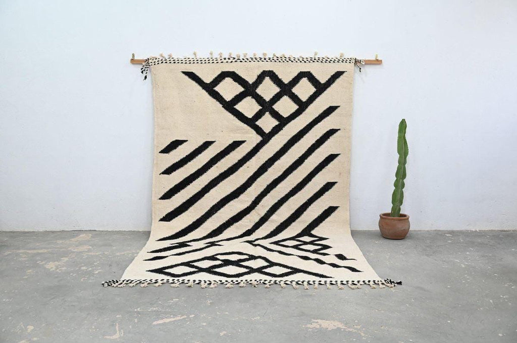 Hand-Knotted Moroccan Geometric Wool Rug – Cream Black Diamond Berber Tasseled Area Carpet