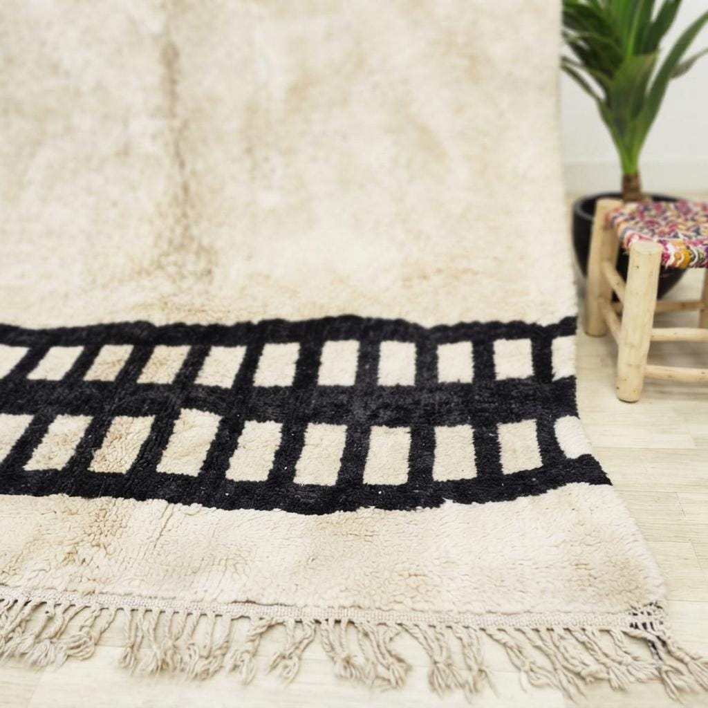 Cream & Black Geometric Wool Rug – Boho Shag Pile
